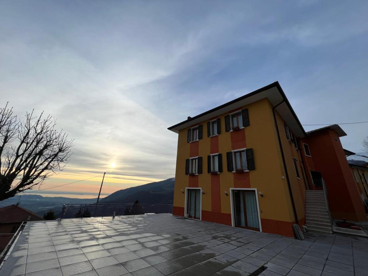 Hotel Belvedere Spiazzi Di Caprino Eksteriør bilde
